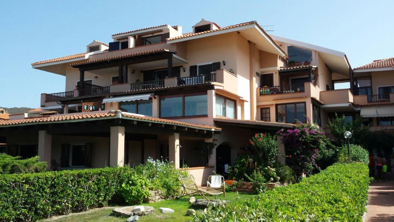 Lucky Apartment Golfo Aranci Eksteriør billede