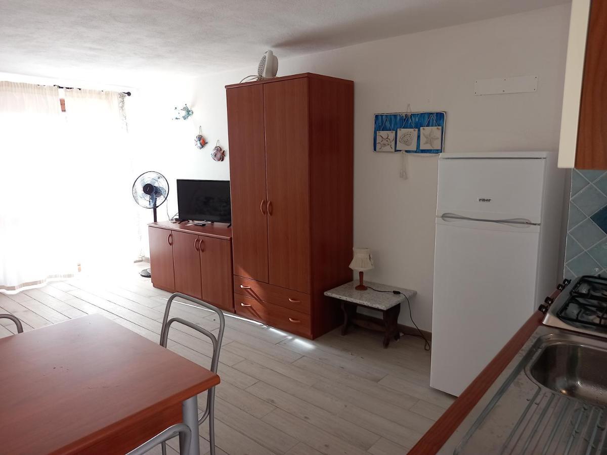 Lucky Apartment Golfo Aranci Eksteriør billede