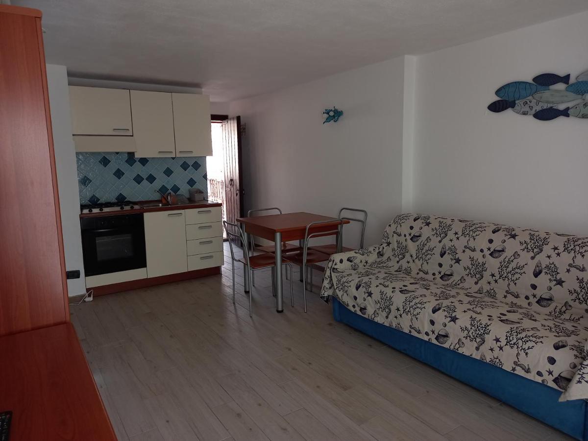 Lucky Apartment Golfo Aranci Eksteriør billede