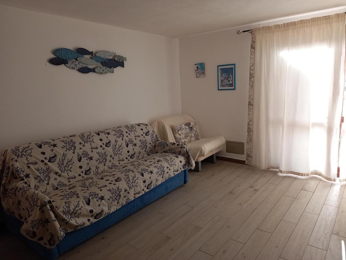 Lucky Apartment Golfo Aranci Eksteriør billede
