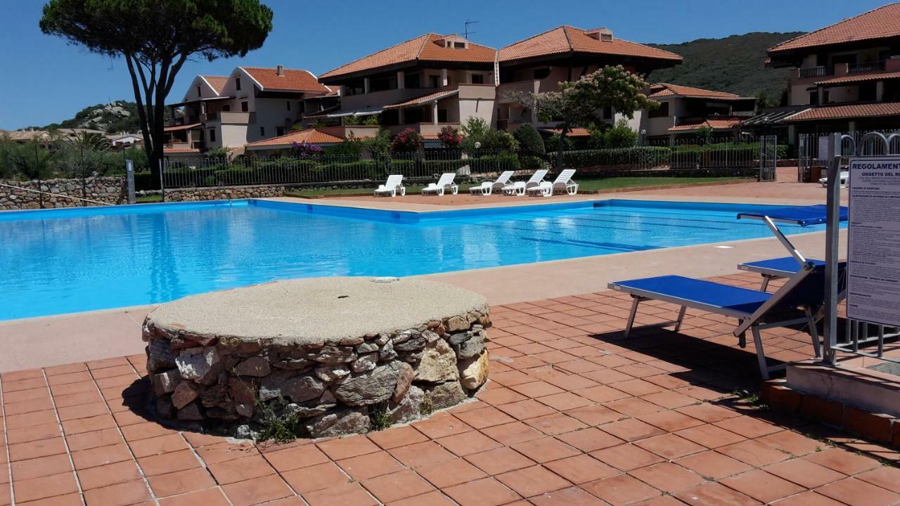 Lucky Apartment Golfo Aranci Eksteriør billede